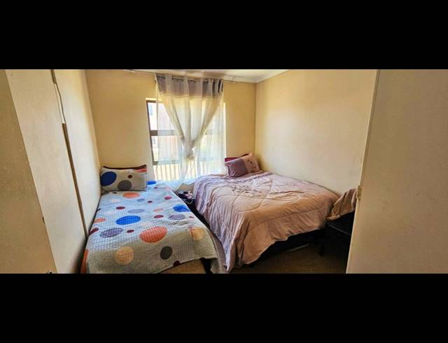 3 BEDROOM TOWNHOUSE FOR SALE IN SOUTH CREST